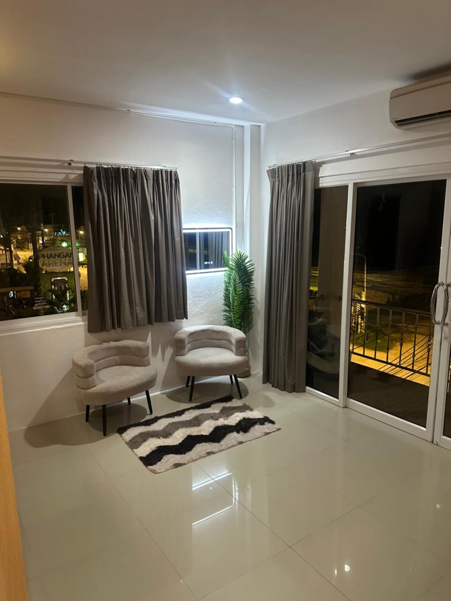 Arena Boutique Hotel Female Only ท้องศาลา ภายนอก รูปภาพ